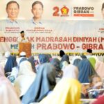 Bertemu Ribuan Guru Madin Banyuwangi, Gus Sadad Rasakan Aura Prabowo-Gibran Menang Tebal di Jatim IMG-20240131-WA0024