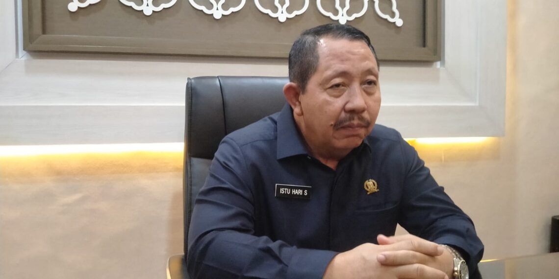 Wakil Ketua DPRD Jatim Mayjen TNI ( Purn) Istu Hari Subagyo