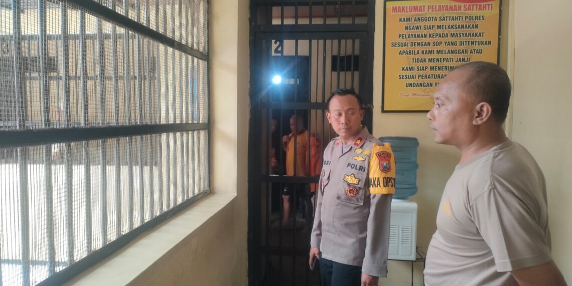 Wakapolres Cek Ruangan dan Anggota Polres Ngawi 1