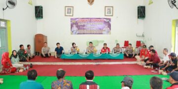 Jum'at Curhat, Polres Kediri Galang Sinergi dengan Masyarakat 2 Polres Bersama Baznas Ngawi Bedah Rumah Penyandang Disabilitas