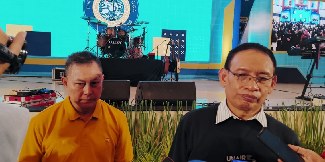 Rektor Unair Prof Dr M Nasih SE MT AK. (foto: hari/bidik.news)