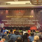 Diawali Dapil 8, KPU Banyuwangi Mulai Rekapitulasi Suara Tingkat Kabupaten WhatsApp Image 2024-02-29 at 08.09.26