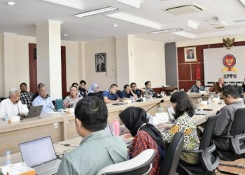 KPPU lakukan Focus Group Discussion (FGD), Rabu (28/2/2024) bersama instansi pemerintah dan pelaku usaha. (foto: ist)