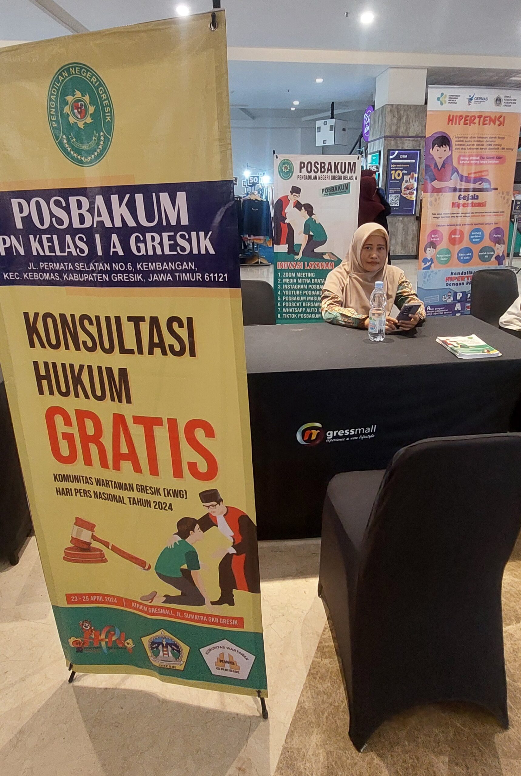 Beri Pelayanan Konsultasi Hukum Gratis, Posbakum PN Gresik Hadir di Gressmall 1