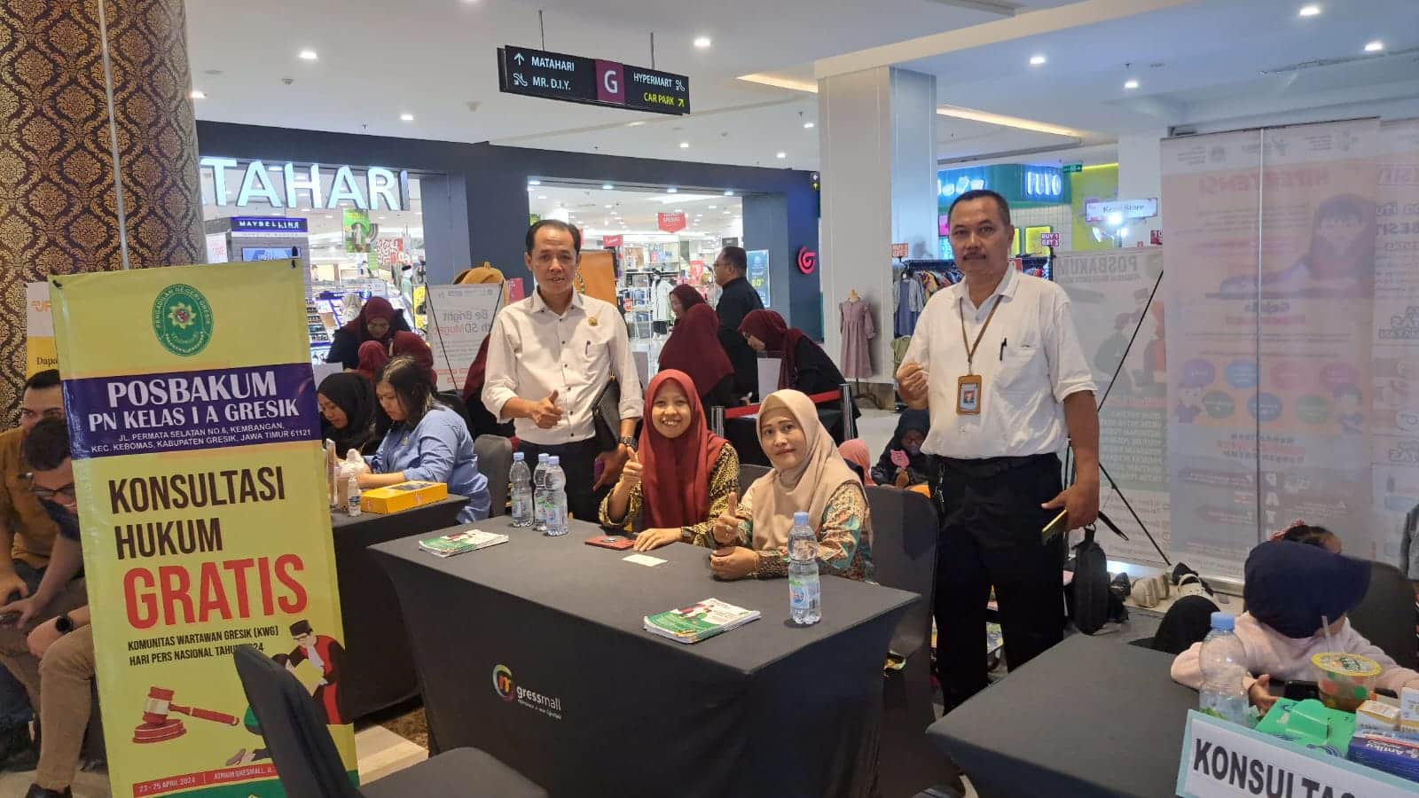 Beri Pelayanan Konsultasi Hukum Gratis, Posbakum PN Gresik Hadir di Gressmall 2