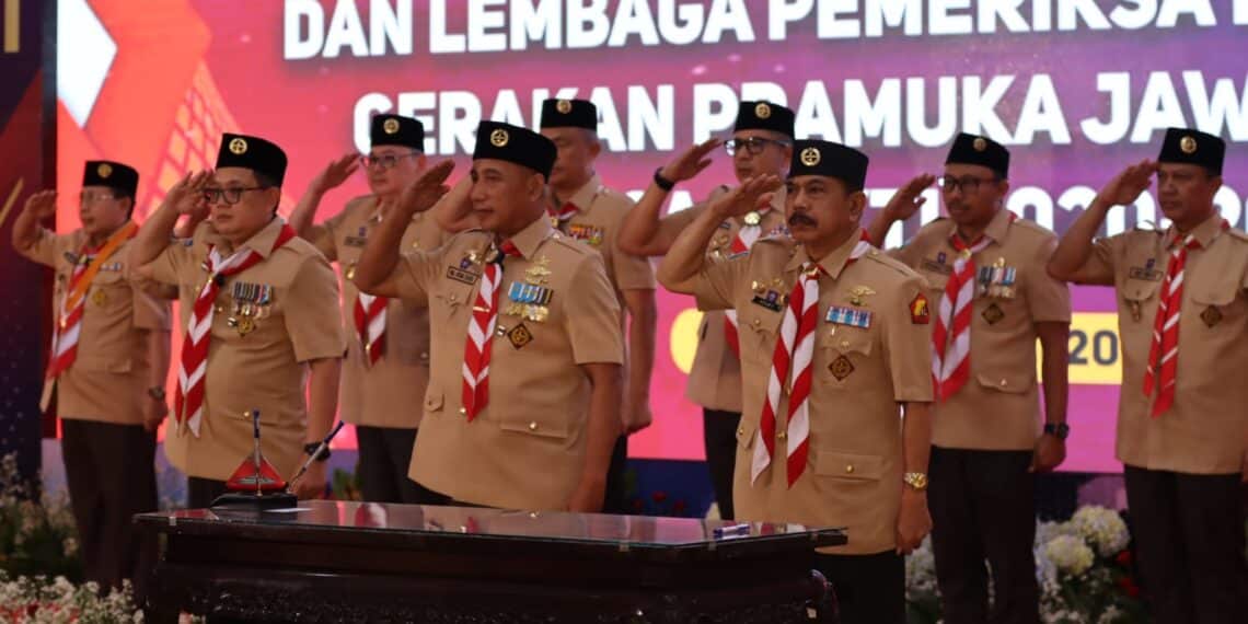 Kwarnas saat Lantik Kwarda Pramuka Jatim