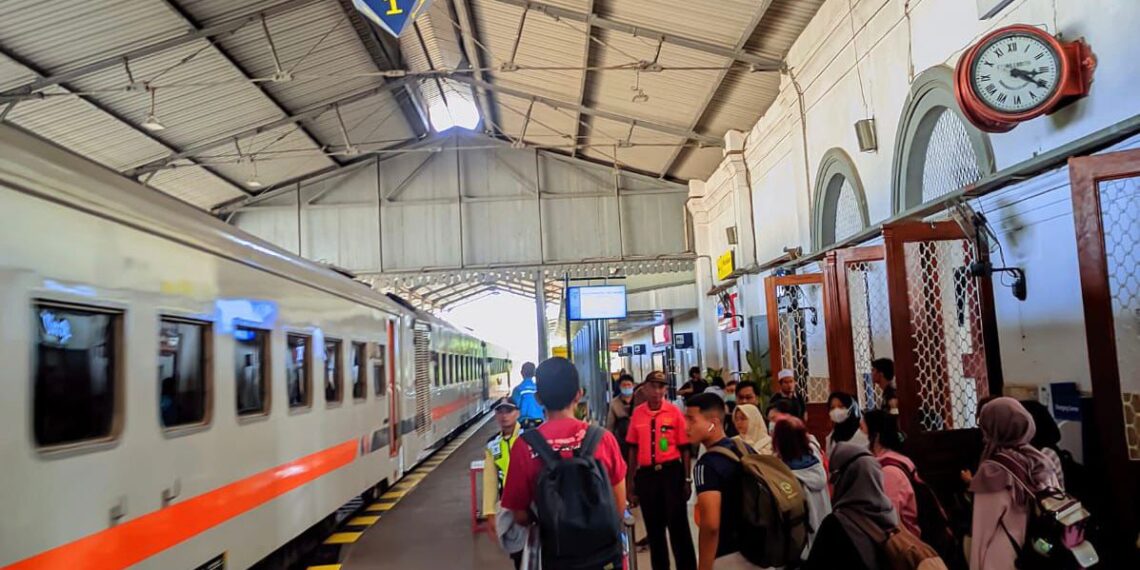 Pemesanan lewat aplikasi sudah bisa dilakukan mulai 7 hari sebelum jadwal keberangkatan. (foto: ist)