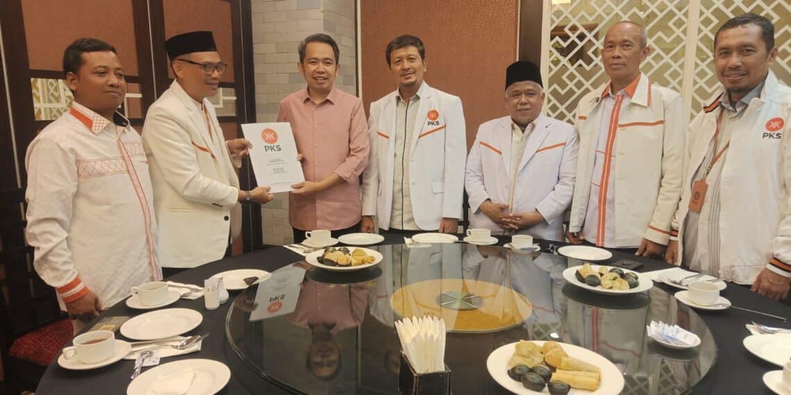 DPP PKS Saat berikan Rekom untuk Gus Fawait Pilkada jember