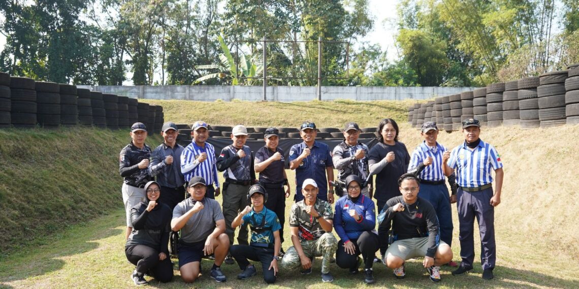 Perbakin Kota Malang Gelar Latihan Menembak Guna Jalin silaturahmi Antar Petembak Malangraya. 1