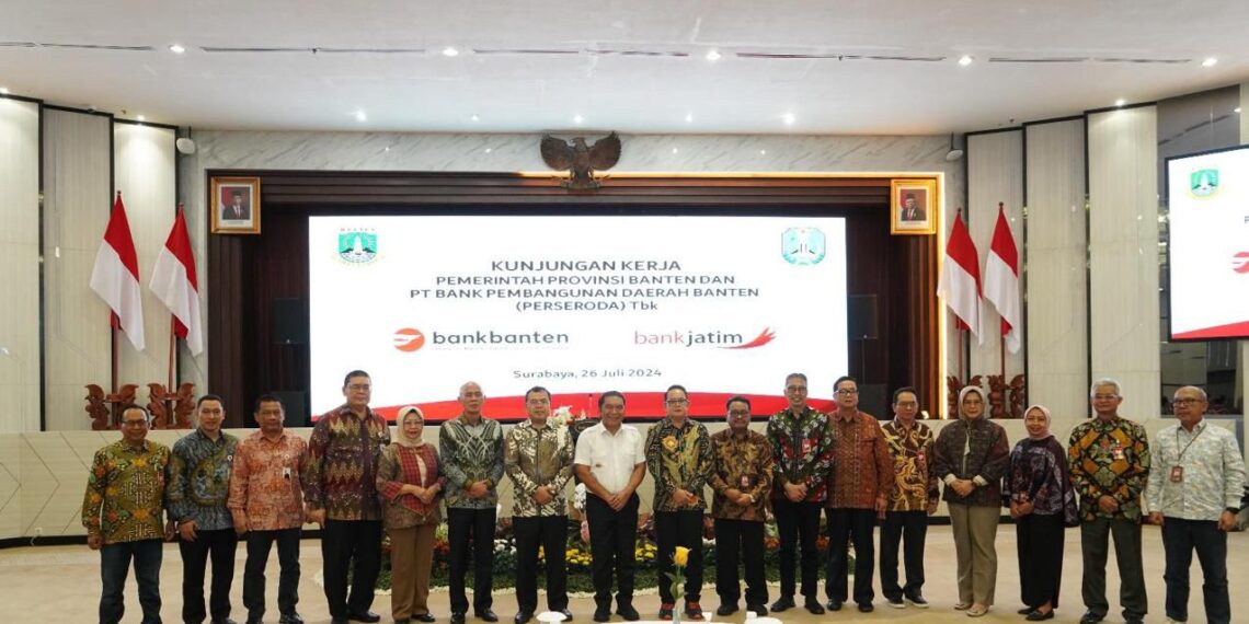 Bank Jatim saat terima kunjungan kerja