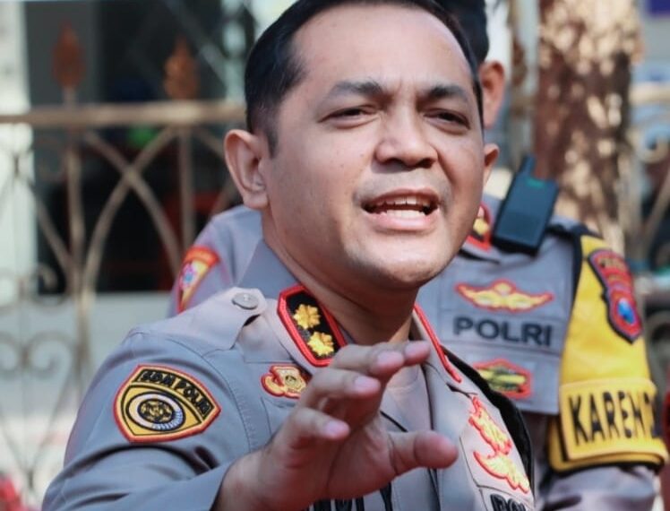 Foto Kapolres Batu AKBP Andi Yudha Pranata ketika memberi himbauan larangan menggunakan "Sound Horeg" saat Peringatan HUT RI ke 79 di wilayah hukum Polres Batu, Senin, 29/7/2024.(Ist)