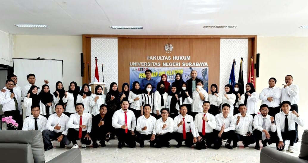 YLBH Fajar Trilaksana Cetak Paralegal Handal dan Bersertipikat Kemenhumham 1 Peserta Paralegal saat mengikuti diklat selama tiga hari di Fakuktas Hukum Unair
