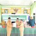 Dapat Program Jatim Puspa, Pemdes Mojopetung Salurkan Bantuan Modal Usaha