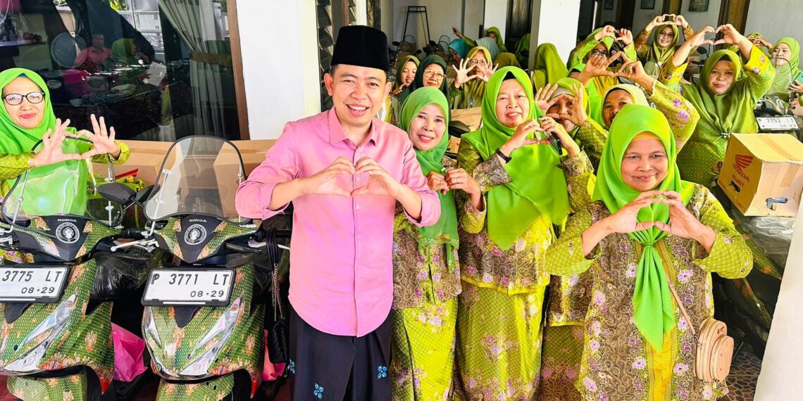 Jelang Pendaftaran Ke KPU , Gus Fawait Tawasul Ke Makam Habib Sholeh Tanggul