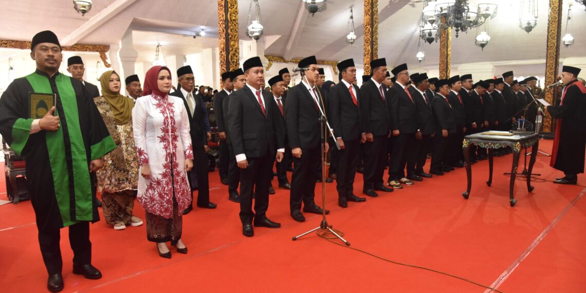 Anggota DPRD Kabupaten Sumenep 50 calon terpilih resmi dilantik diPendopo Agung Sumenep, 21 Agustus 2024.