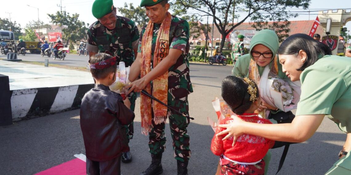 Kodim 0830/Surabaya Utara Terima Kunjungan Kerja Danrem 084/Bhaskara Jaya