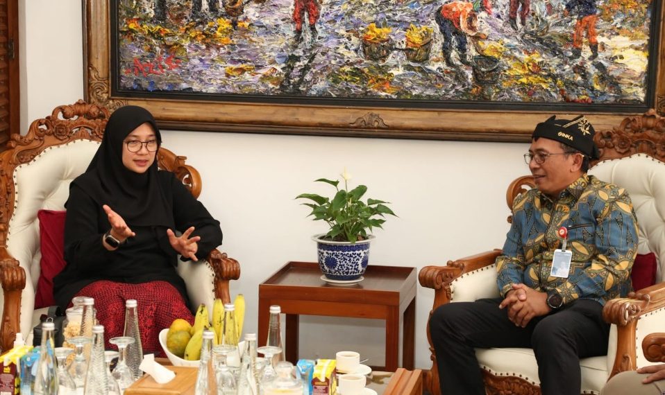 Ipuk Fiestiandani bersama Eko Purwanto