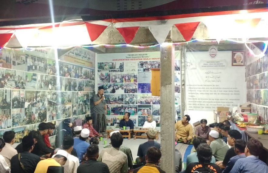 Tim Melek Industri Bedanten Bungah Gelar Ngaji Industri Usung Tema "Edukasi Pola Hidup Sehat bagi Para Calon Pekerja Santri 1