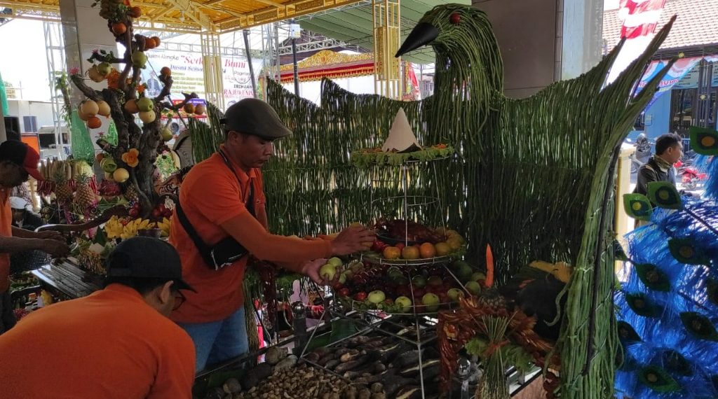 Kemeriaan Sedekah Bumi Desa Semampir, Ada Miniatur IKN 1