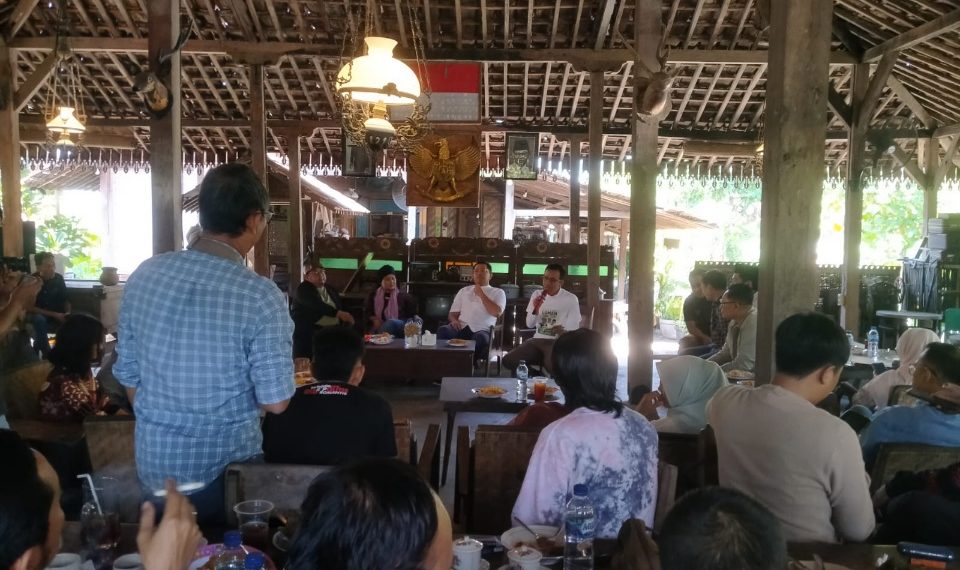 Bacagub Jatim Luluk Lukman saat jumpa pers