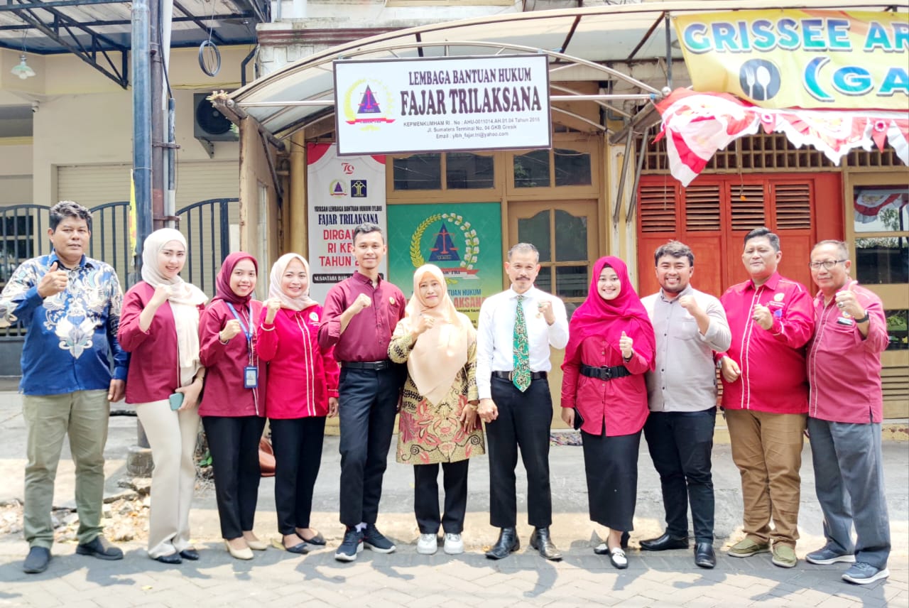 Siapkan Kader Hukum Berkopenten, YLBH Fajar Trilaksana MoU dengan Fakultas Hukum Universitas Gresik 1