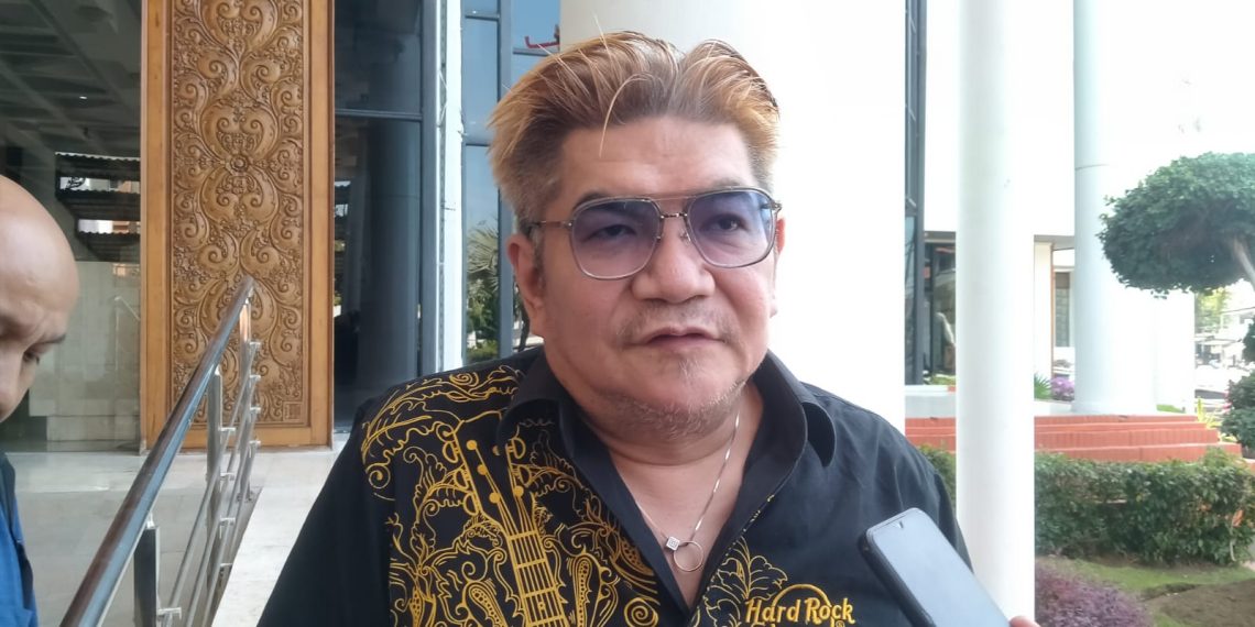 Dewan Jatim Minta Kemenkes Sanksi Tegas Kasus Bullying ke PPDS Hingga Cabut STR Kedokteran 1 Anggota DPRD Jatim dan Ketua KESIRA Jatim dr.Benjamin Kristianto ,MARS