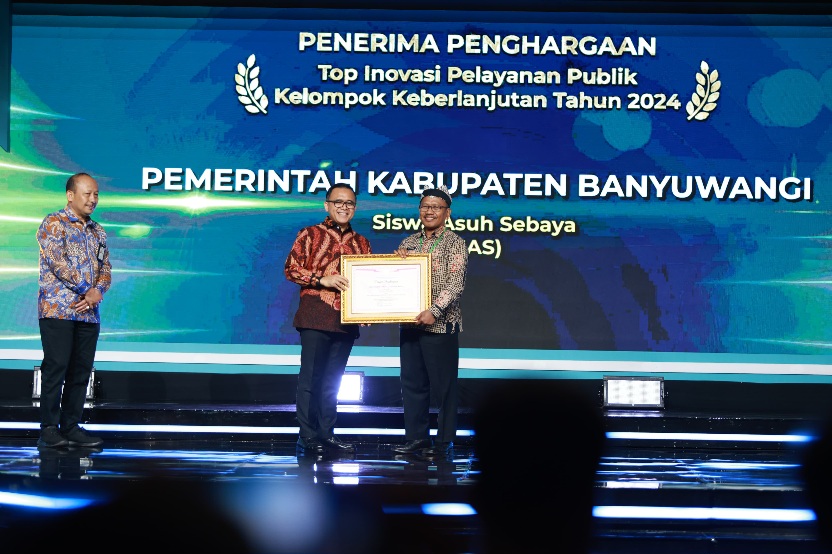 Program Siswa Asuh Sebaya Banyuwangi Raih Pengharagaan Pelayanan Publik dari KemenPAN RB 1 Program Siswa Asuh Sebaya Banyuwangi Raih Pengharagaan Pelayanan Publik dari KemenPAN RB 1