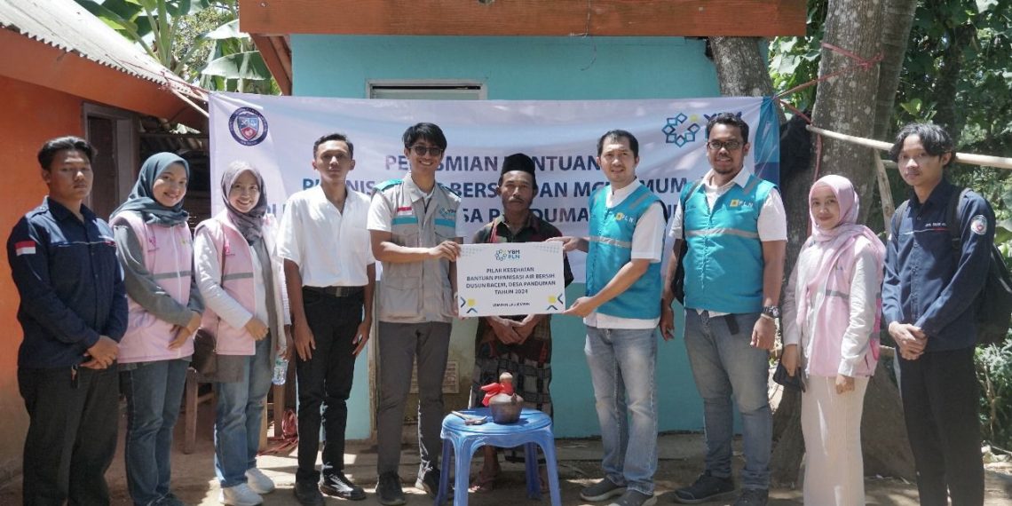 Kini, Masyarakat Panduman Jember Bisa Nikmati Air Bersih & Akses MCK dari Srikandi PLN 1 PT PLN UID Jatim melalui Srikandi PLN bersama YBM PLN meresmikan proyek pipanisasi air bersih & pembangunan MCK di Desa Panduman, Dusun Bacem, Kec. Jelbuk, Kab. Jember. (foto: ist)