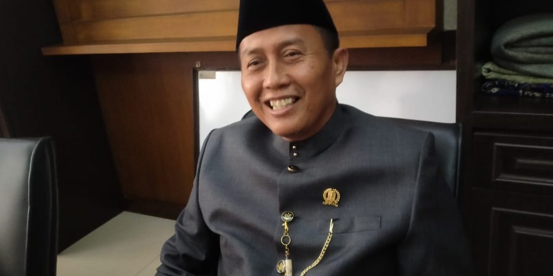 Ketua Fraksi PAN DPRD Jatim Husnul Akib 
