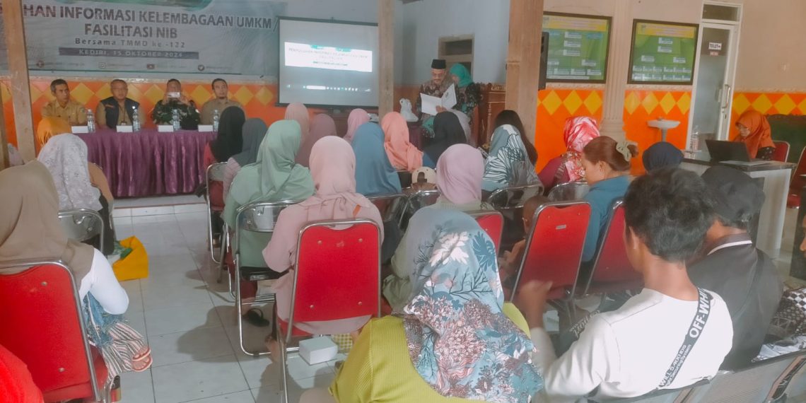 Pelaku UMKM saat mengikuti penyuluhan pengembangan usaha mikro, kecil, dan menengah, pada Selasa (15/10/2024) (foto: ist)