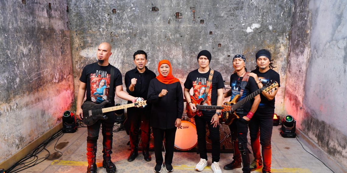 Ahmad Dhani dan Baladewa deklarasi Menangkan Khofifah - Emil