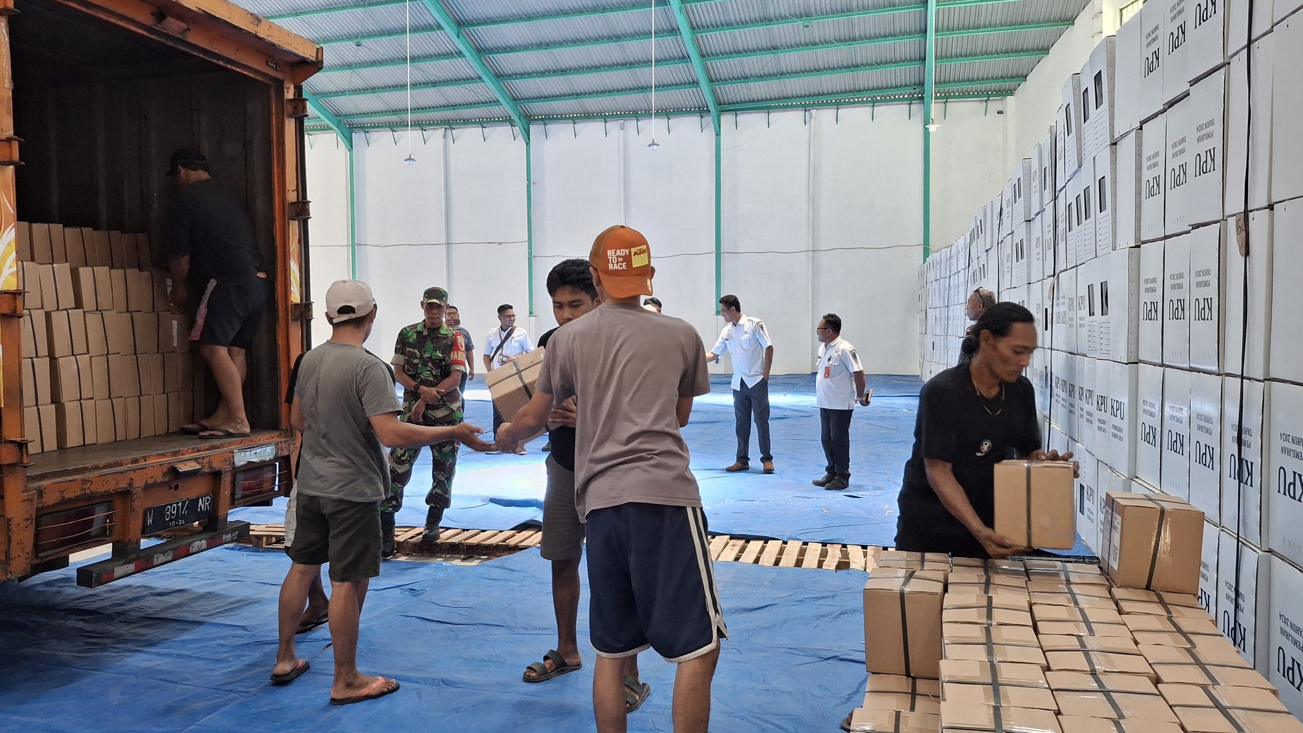 Pilbup Kediri 2024, KPU Terima Logistik 644 Box Surat Suara 1