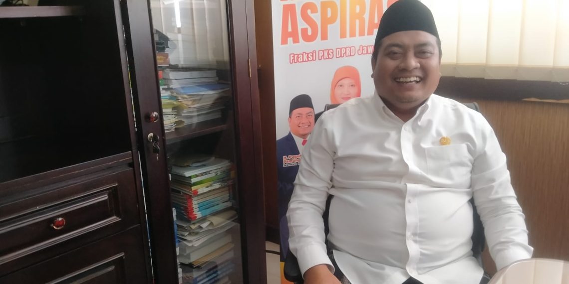 H.Puguh : Santri Turut Andil Berdirinya Negara Kesatuan RI 1 Anggota Fraksi PKS DPRD Jatim drh.H.Puguh Wijih Pamungkas , MM