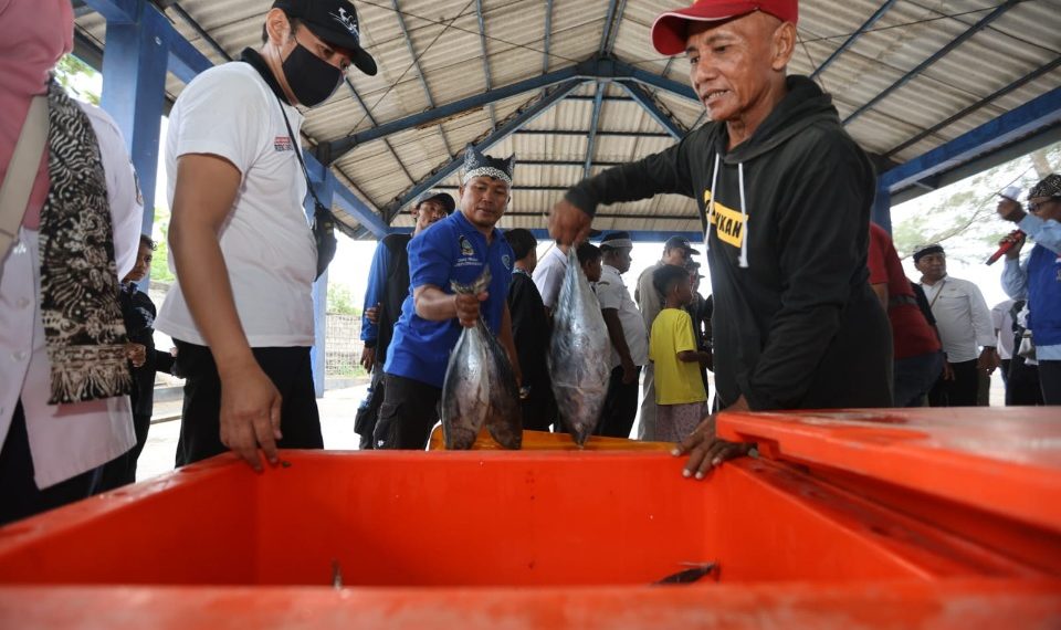 Fish Market Festival di Pantai Satelit Muncar