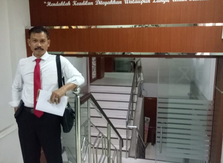 A .Fajar Yulianto
(Dir. YLBH Fajar Trilaksana)