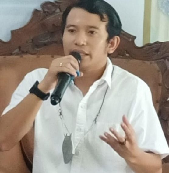 Teks foto : Anggota DPRD Jatim Adam Rusydi