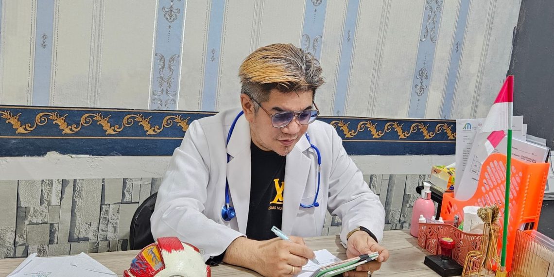 Anggota Komisi E DPRD Jatim dr.Benjamin Kristianto, MARS