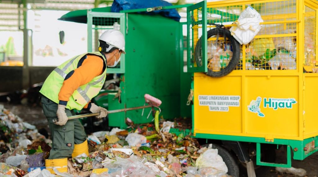 Kementerian PU Segera Bangun Pengelolaan Sampah Kapasitas 500 Ton Perhari di Banyuwangi 1 Kementerian PU Segera Bangun Pengelolaan Sampah Kapasitas 500 Ton Perhari di Banyuwangi
