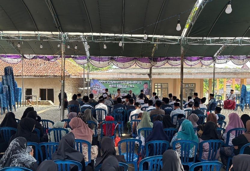Anggota Fraksi PPP DPRD Jatim Nurul Huda