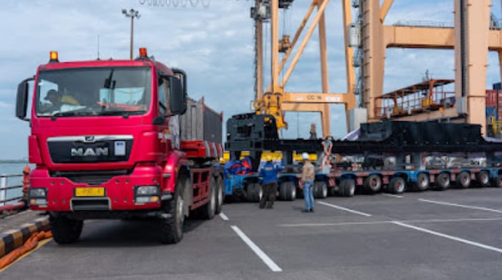 TPS Support Ekspor Locomotive Platform INKA ke Australia 1 Pengiriman 2 unit Locomotive Platform produksi INKA yang diekspor ke Australia. (foto: ist)