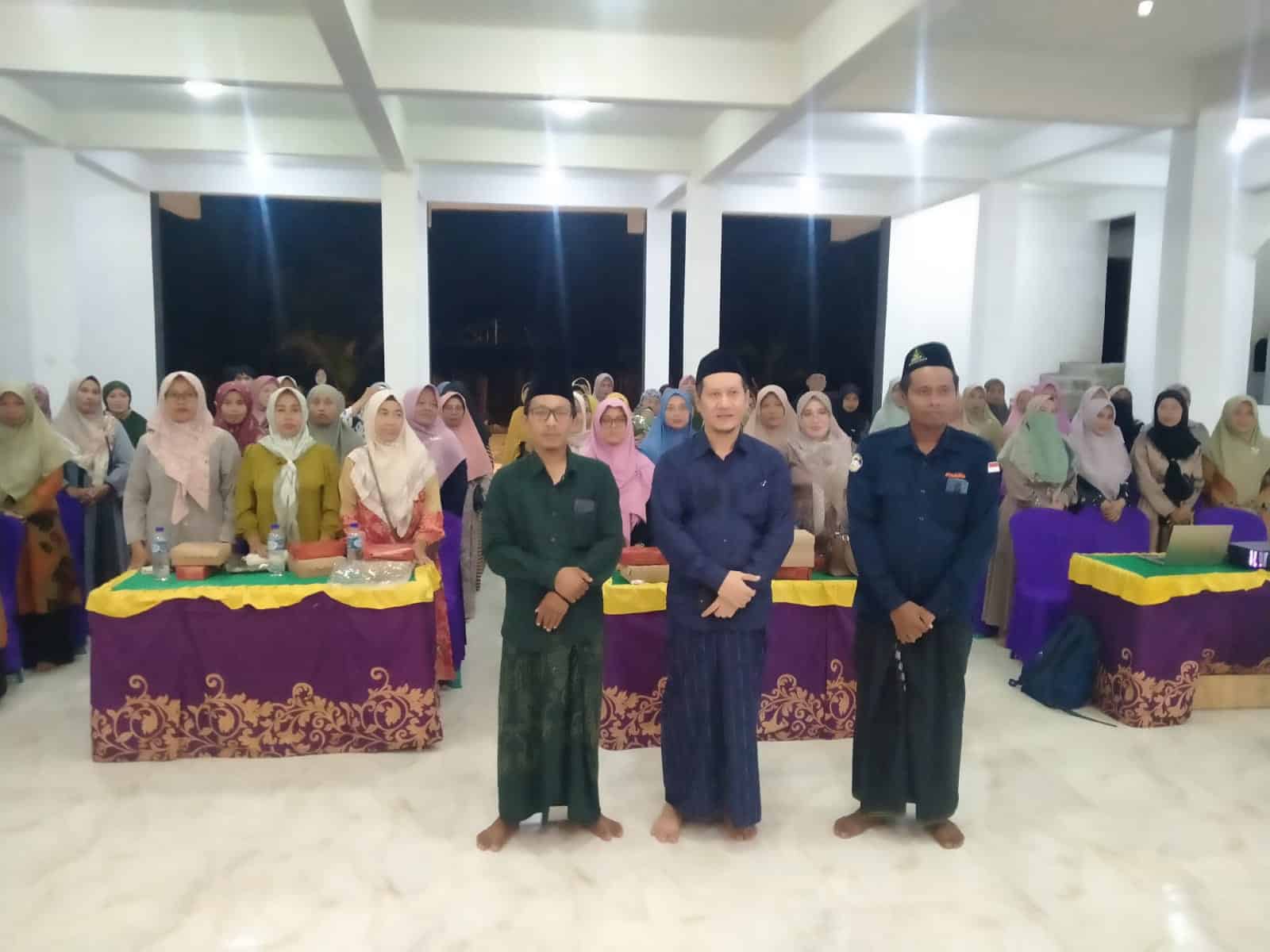 Kesejahteraan Tak Layak, Emak-emak Guru PAUD Wadul Gus Iwan 2 Kesejahteraan Tak Layak, Emak-emak Guru PAUD Wadul Gus Iwan 1