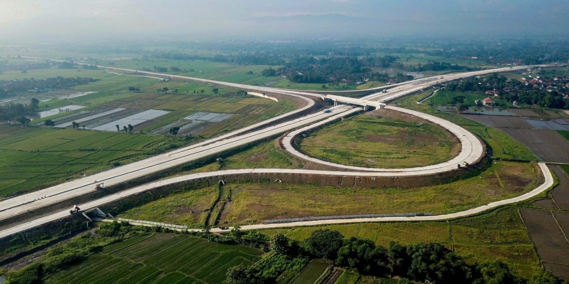 Dukung Kelancaran Arus Mudik & Logistik Jelang Lebaran 2025, SIG Jamin Kekokohan Konstruksi Tol Jogja-Solo 1