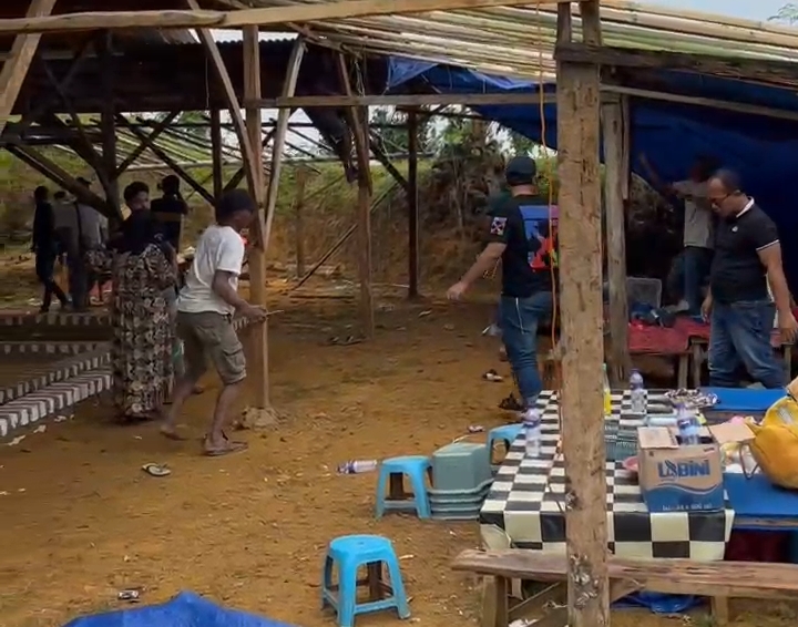 Cipta Kondisi Bulan Ramadhan, Polres Sampang Bubarkan Sabung Ayam Di Desa Bira Tengah Sokobanah Sampang