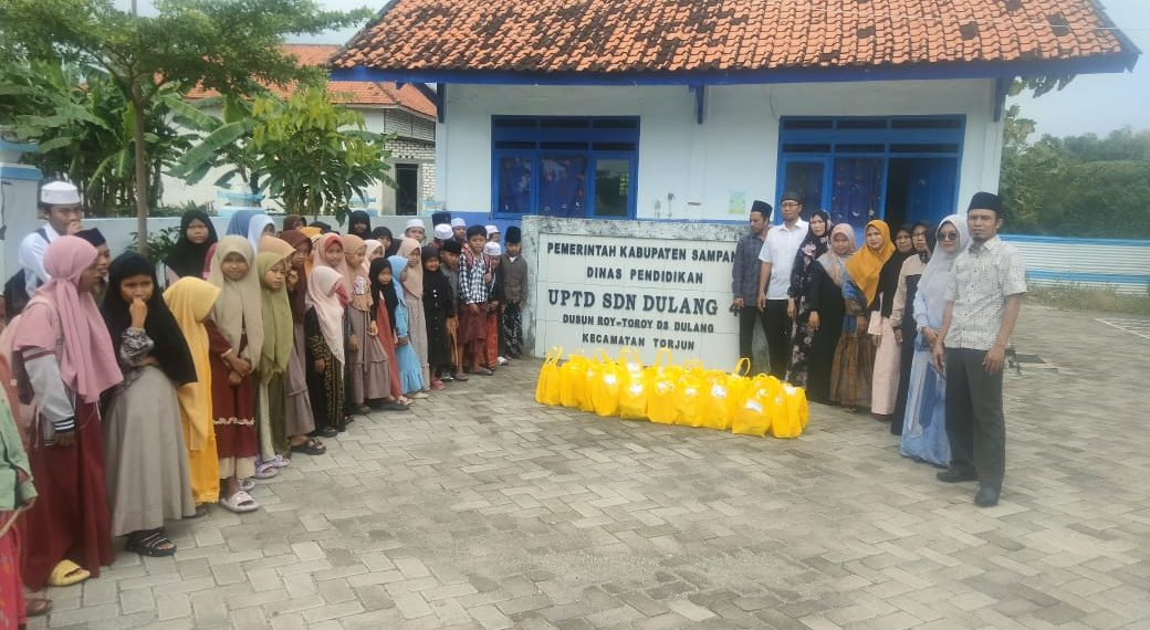 UPTD SDN Dulang 4 Gelar Bakti Sosial di Bulan Suci Ramadan