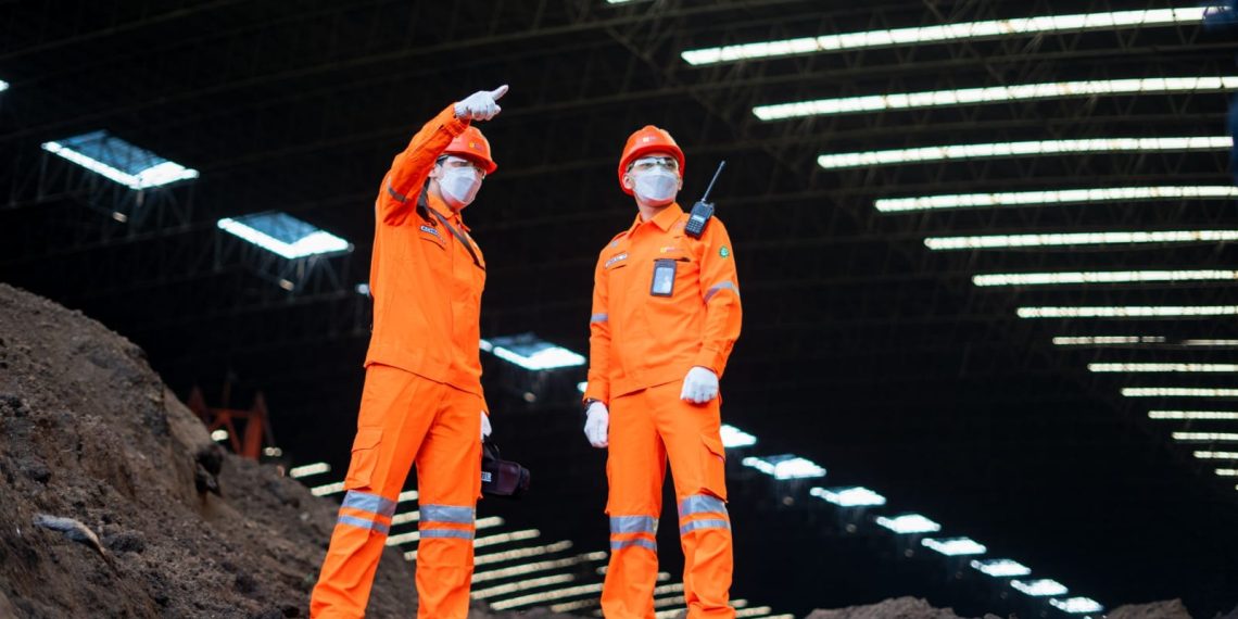 PLN NP Pastikan Kesiapan Optimal Unit Pembangkit Jelang Lebaran 2025 1 PLN NP mengawal nyala terang energi listrik di seluruh Indonesia dengan mensiagakan ribuan personel yang bersiaga 24 jam nonstop demi menjaga energi listrik tetap terproduksi. (foto: ist)