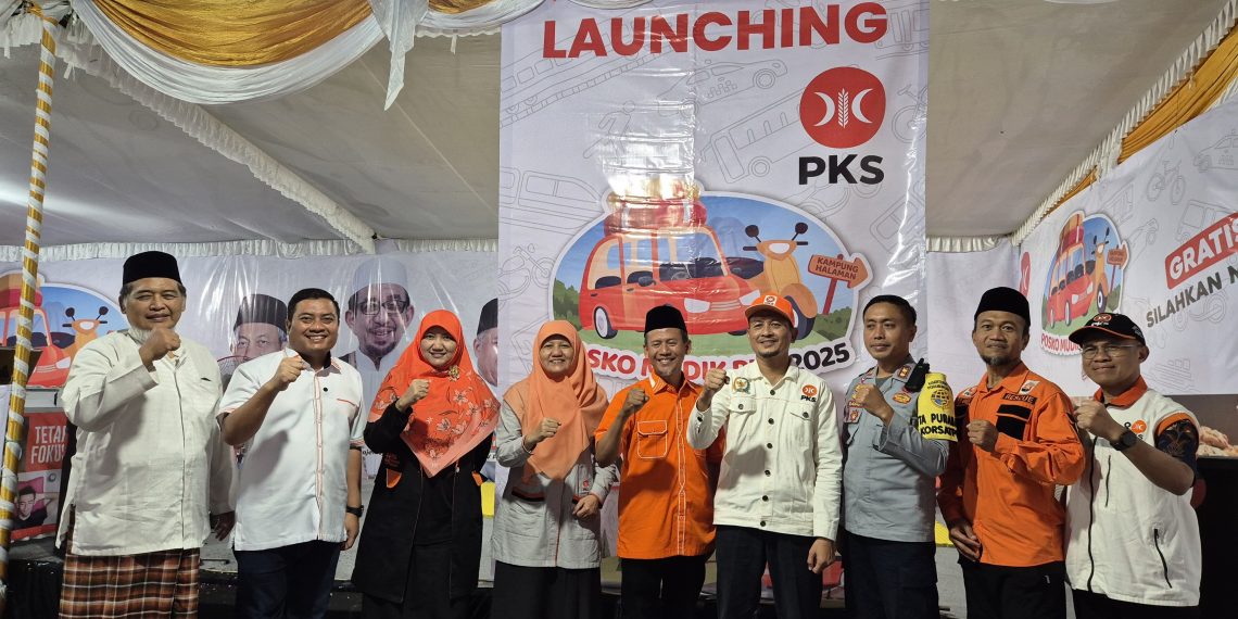 PKS Jatim saat Buka Posko Mudik
