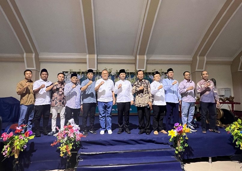 Emil Dardak saat hadiri halal bihalal