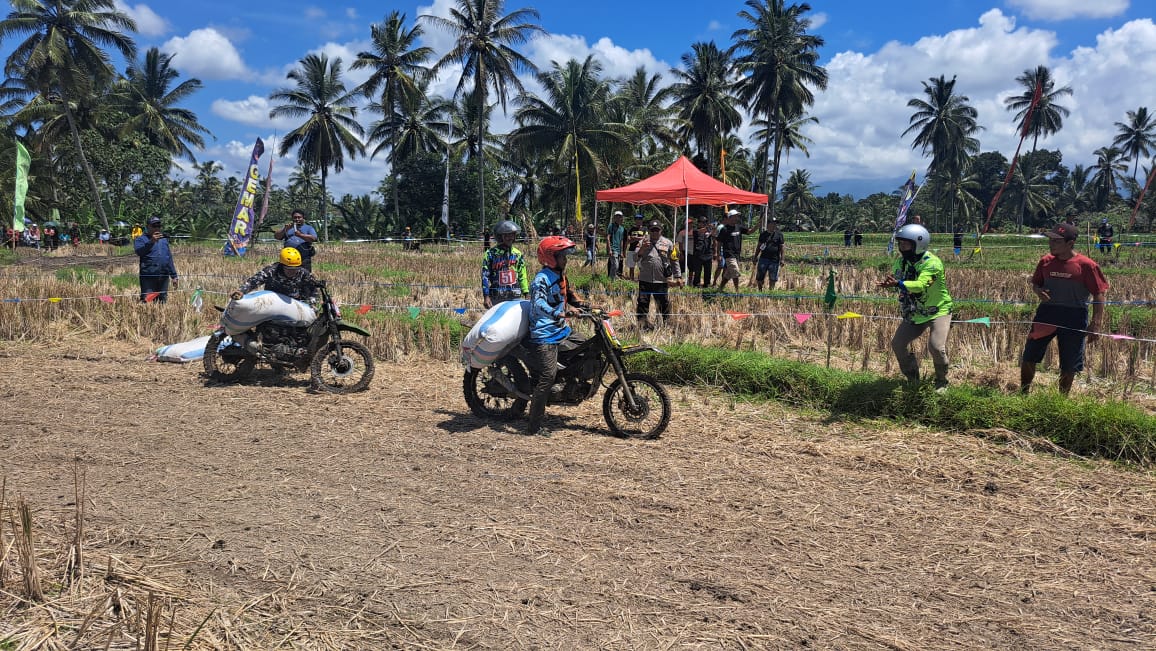 Kapolresta Banyuwangi Buka Kejuaraan Motocross Manol Gabah Championship 2025 1