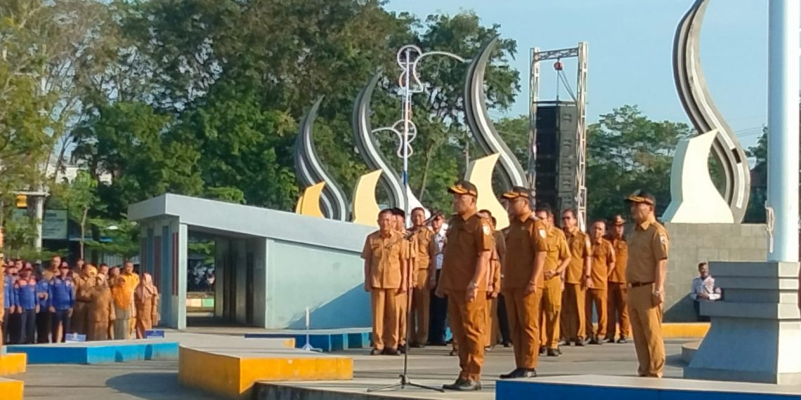 Bupati Sampang Pimpin Apel ASN, Tegaskan Komitmen Tanpa Jual Beli Jabatan