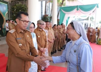 Usai Pimpin Apel, Wali Kota Batu Halal Bihalal dengan Seluruh ASN Lingkungan Pemkot Batu  